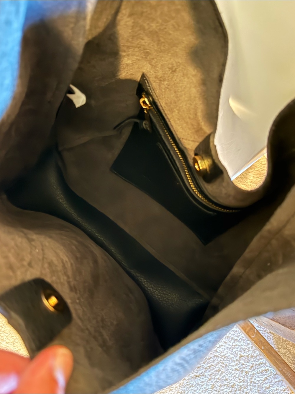 Banana Republic Black hobo bag - Picture 5 of 9